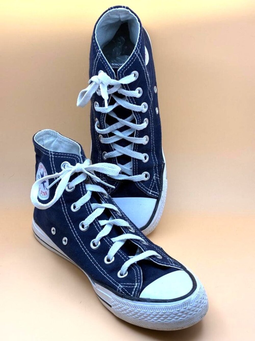 *EUC* Converse Mens sz 7 Womens sz 9 Navy Blue Chuck Taylor All Star Hi Tops